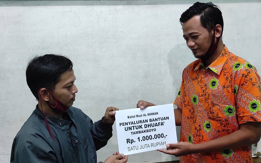 Penyaluran bantuan untuk kaum dhuafa di Tambakboyo Sleman